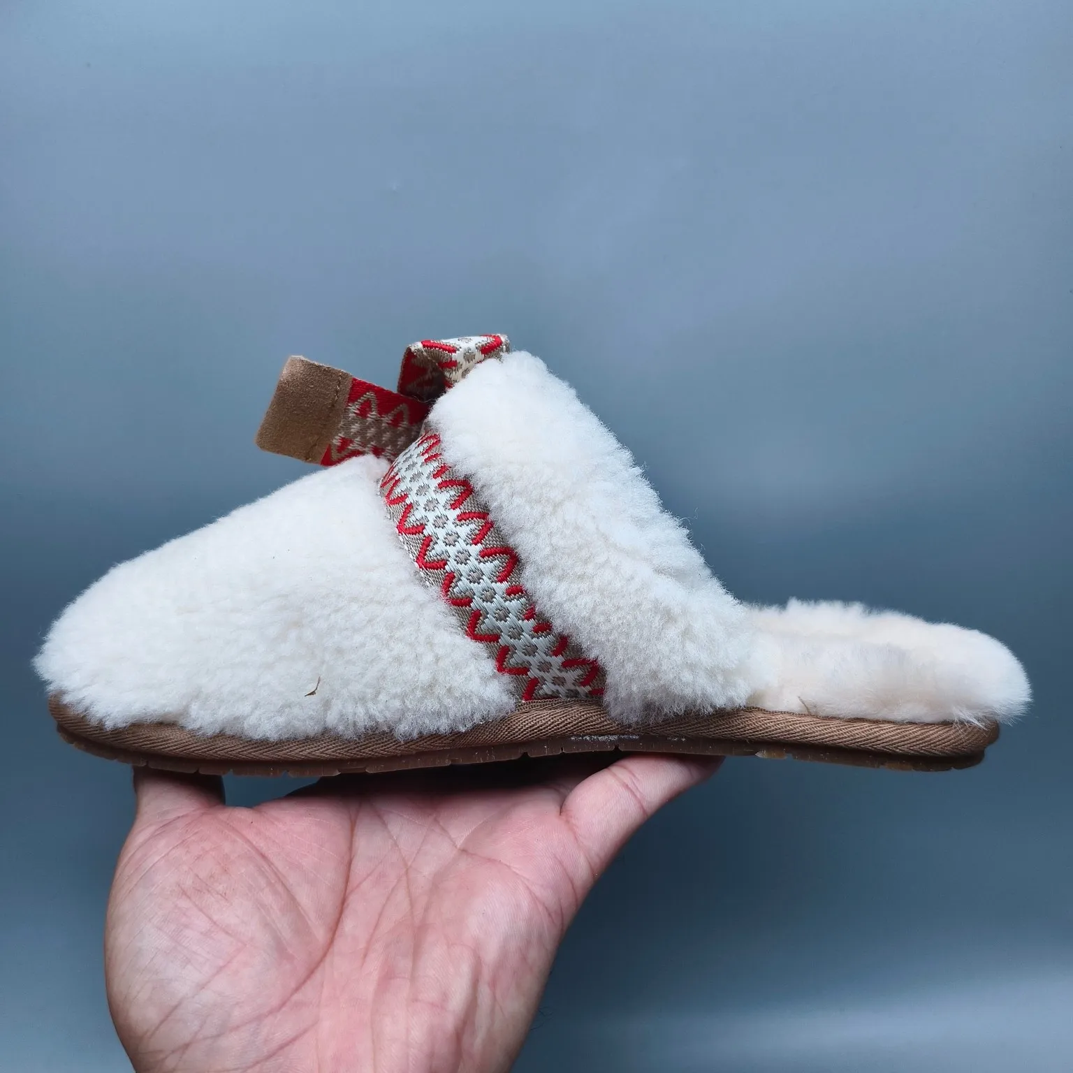 💰460 UGG sheepskin all-in-one snow boots 8266 large bow wool roll home slippers Color: off-white brown Matching size: 35-40